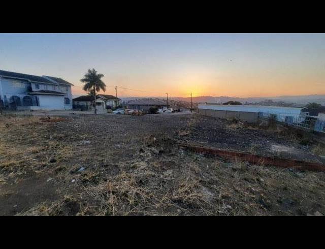 LAND FOR SALE IN REDFERN